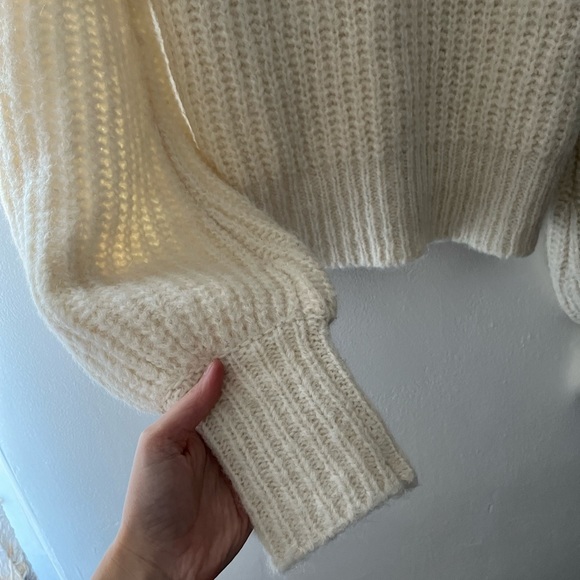 Reformation Finn Alpaca Crew Sweater Ivory Size Small - Picture 7 of 8